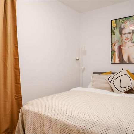 King Bed Home, Next To Akh Michelbeuern Βιέννη Εξωτερικό φωτογραφία