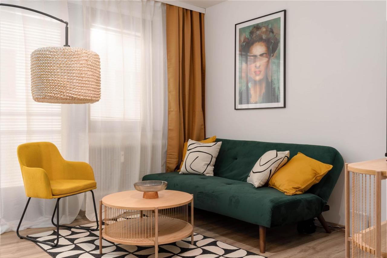 King Bed Home, Next To Akh Michelbeuern Βιέννη Εξωτερικό φωτογραφία